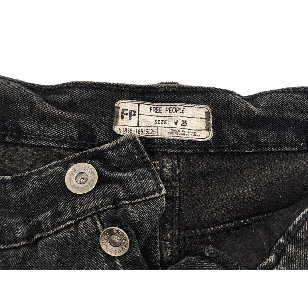 Free People Dark Wash Distressed Jean Shorts 25 Denim Button Fly Boho Festival - Picture 4 of 7